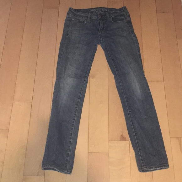 Light-Medium Washed American Eagle Jeans - Picture 1 of 5